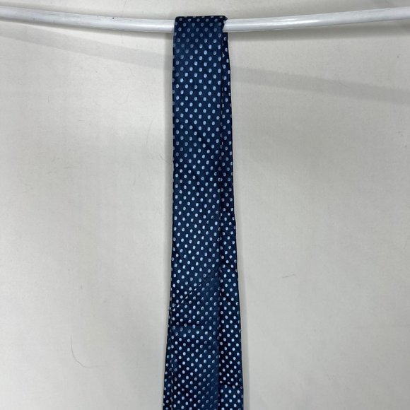W.H. Belk Men’s Necktie 3 ½” 100% Silk Navy Blue w/ Light Blue Dots Tie - Picture 8 of 11
